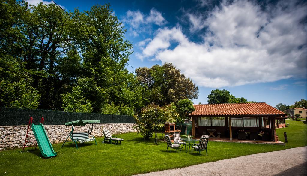 Apartamentos El Pradon De Santa Marina Parres de Llanes Екстер'єр фото