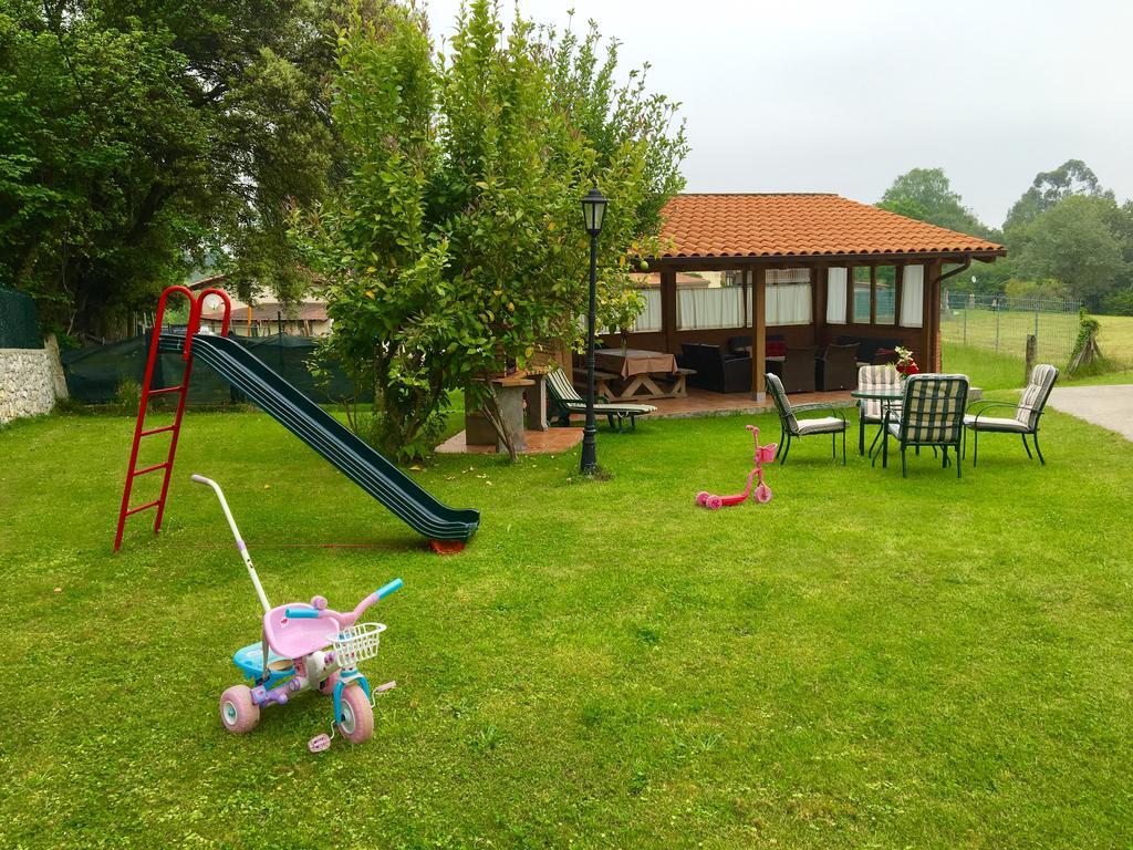 Apartamentos El Pradon De Santa Marina Parres de Llanes Екстер'єр фото